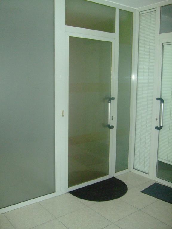 Besalut Apartment Екстериор снимка